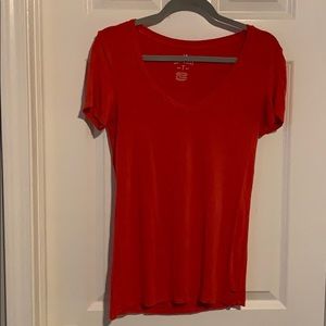 Coral V-neck American Eagle Soft & Sexy tee
